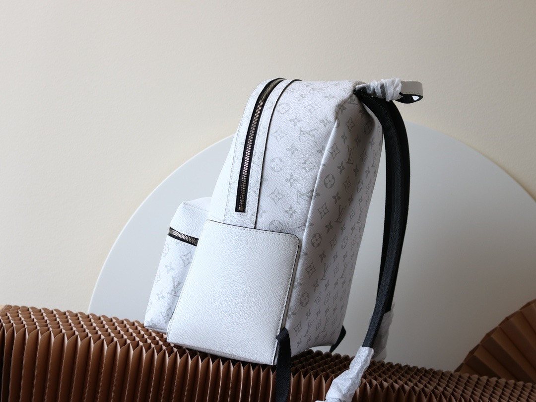 LV Discovery Backpack M31061 29×38×20cm