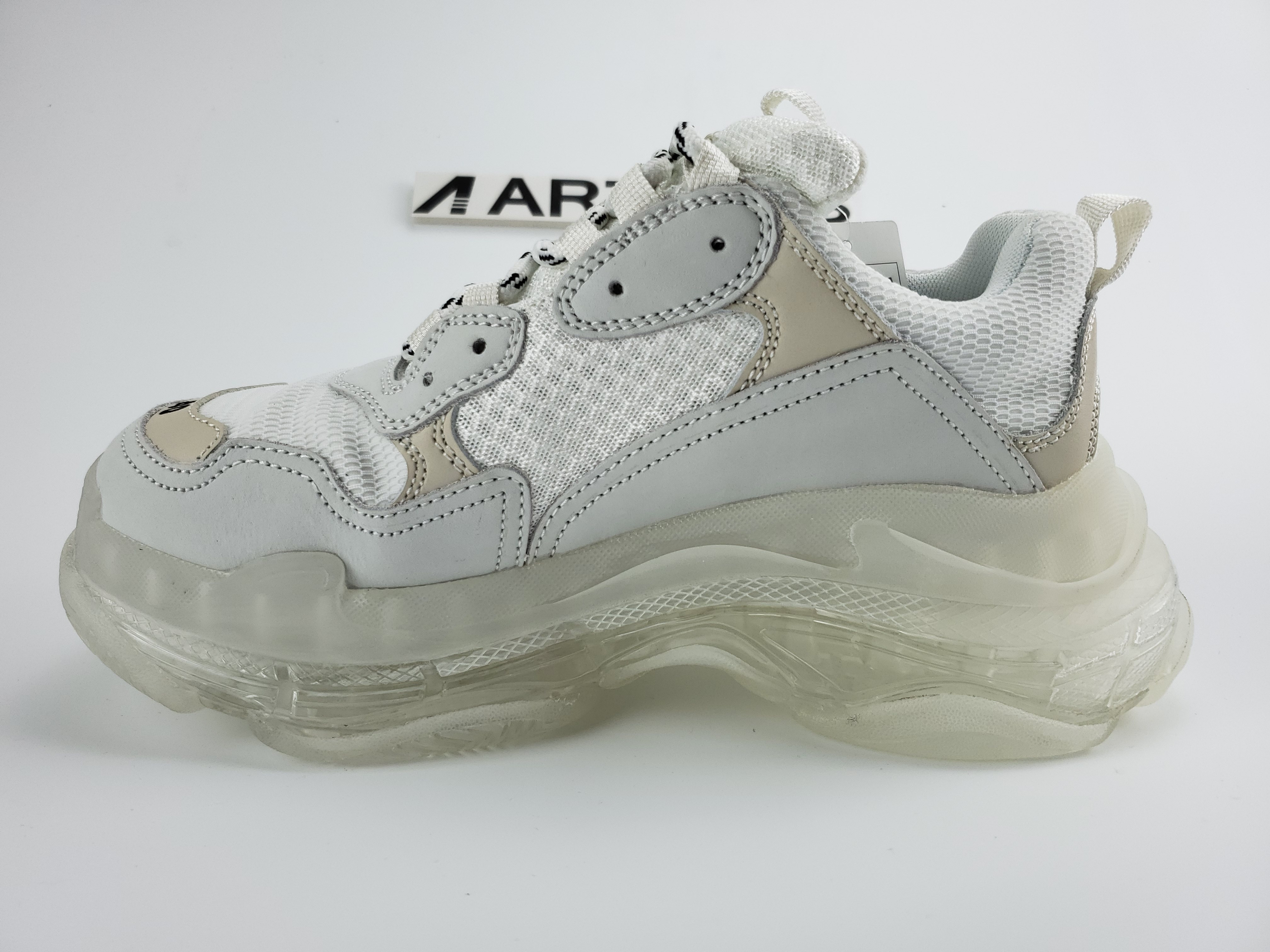 Balenciga Triple S Clear Sole White