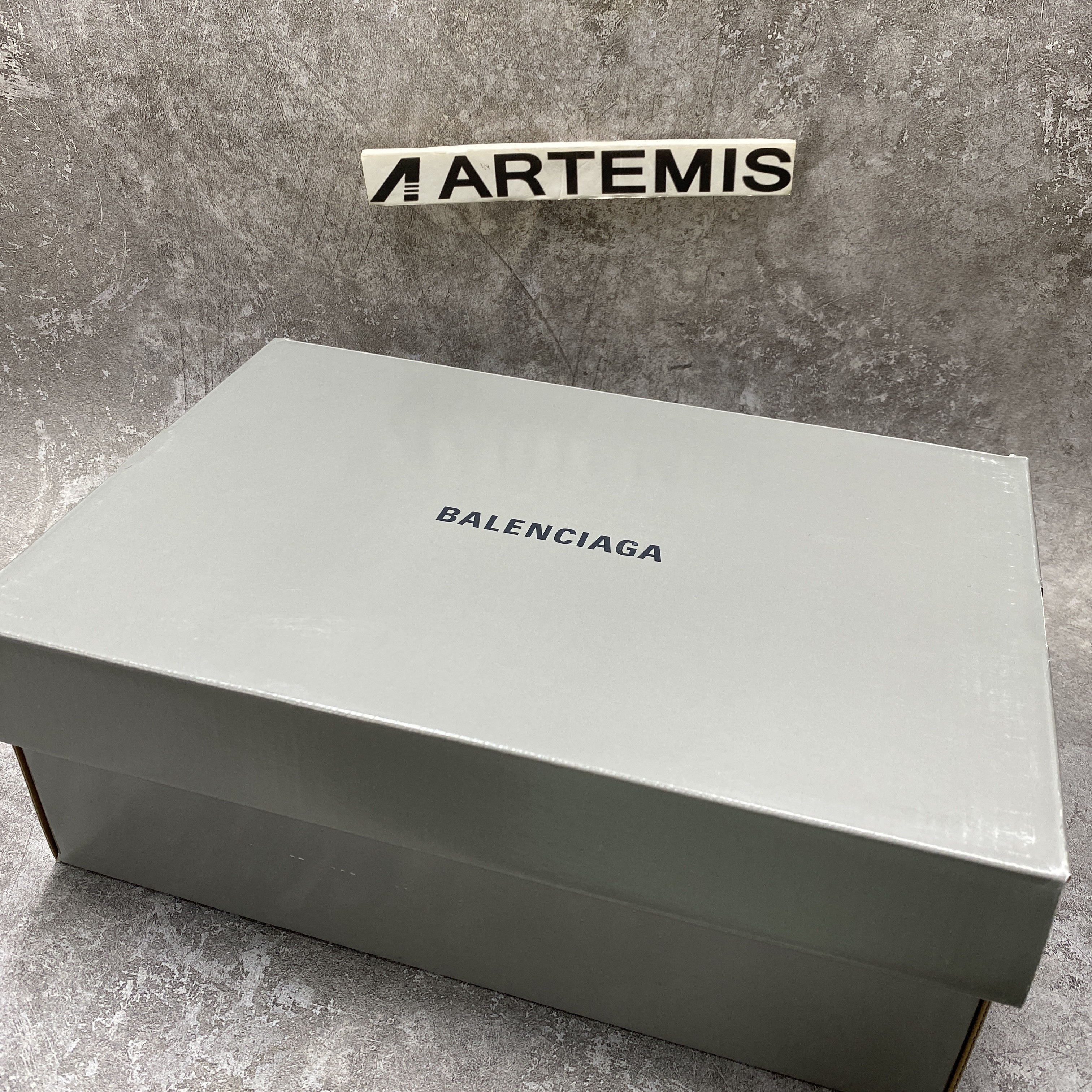 PARIS HIGH TOP SNEAKER IN WHITE