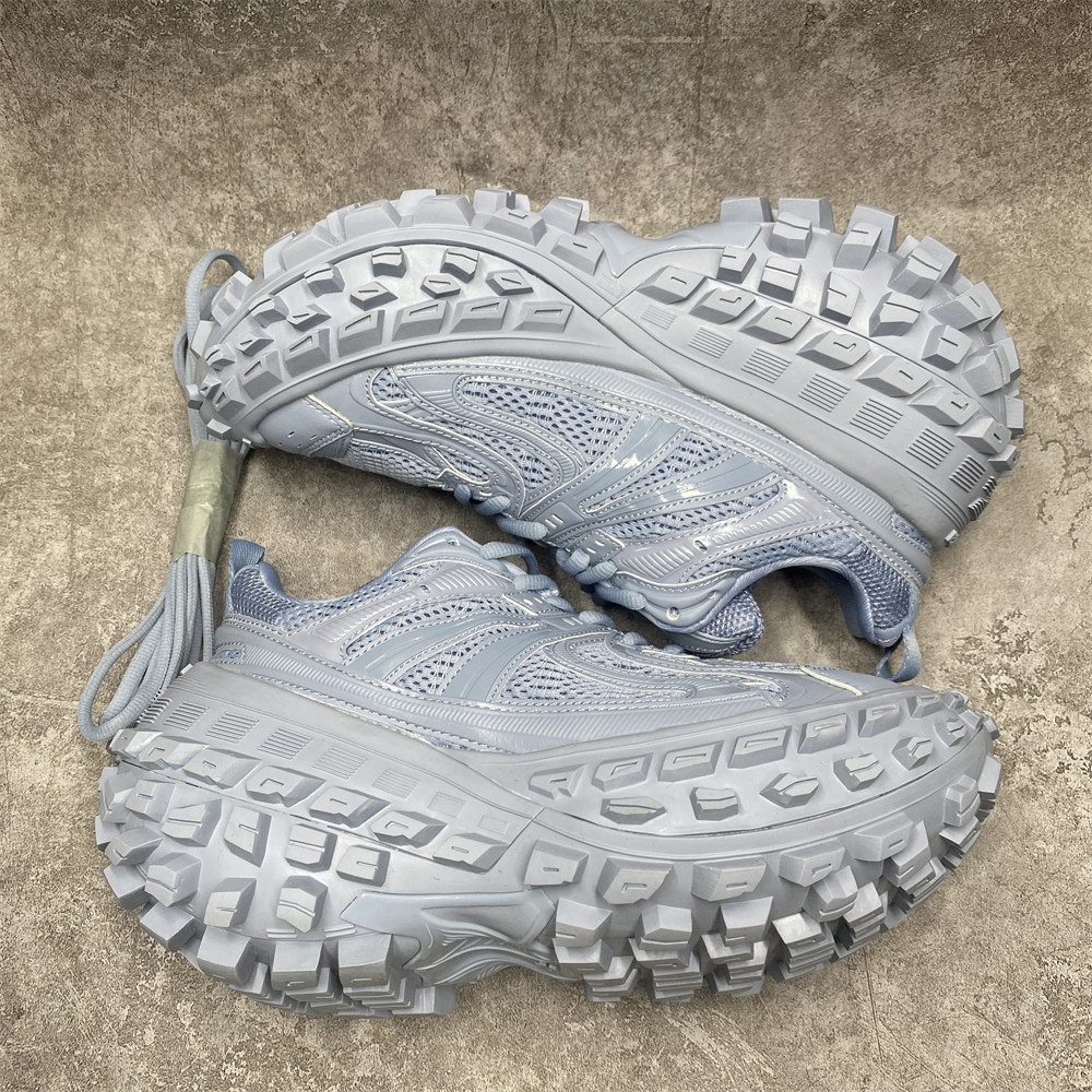 Balenciga Bouncer Moon