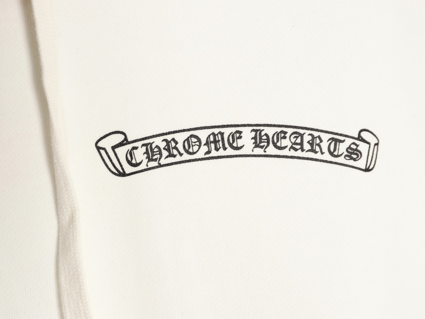 Ch**me He**ts hoodies