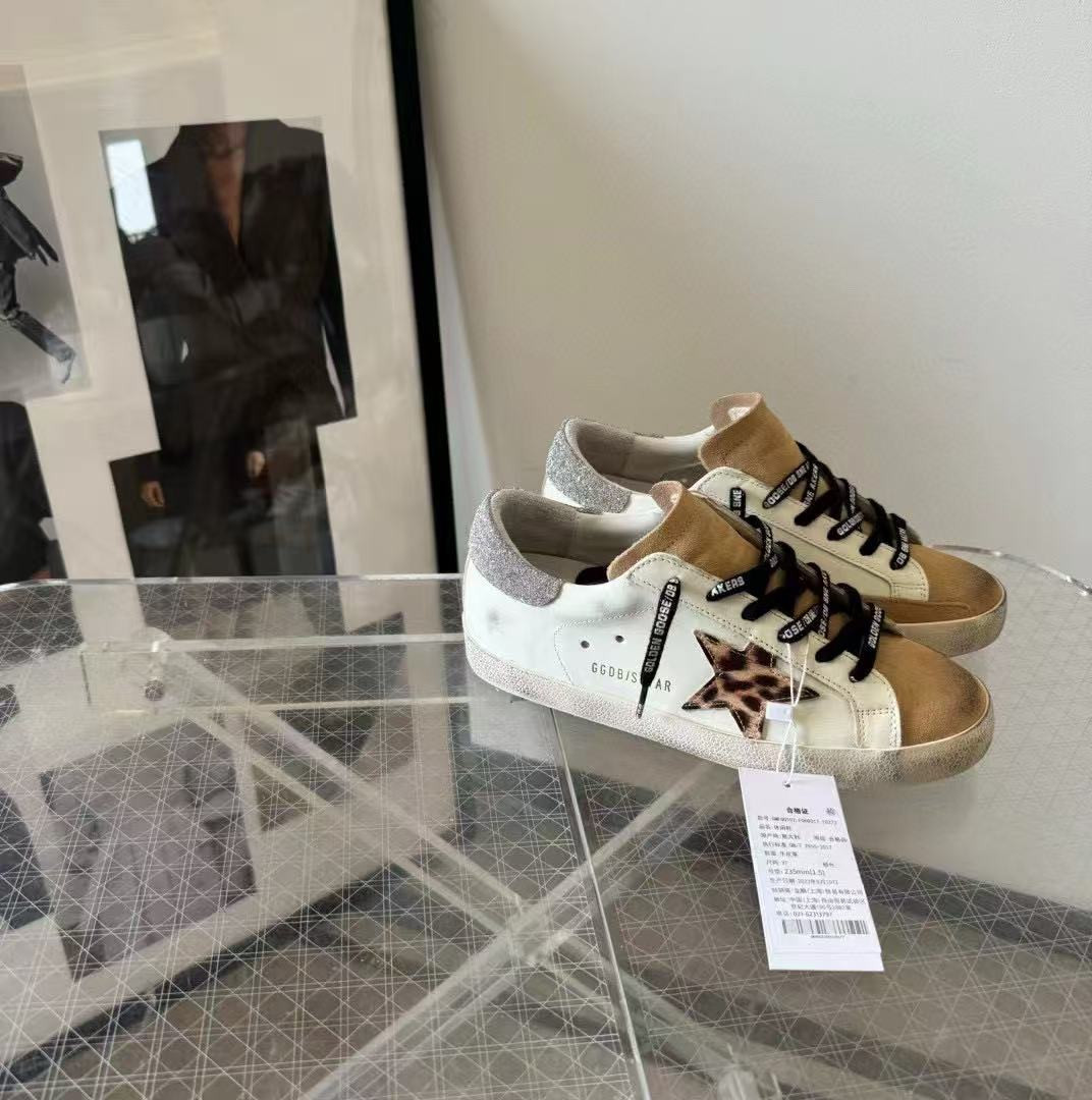 ua golden Go*e S*per-star sneaker