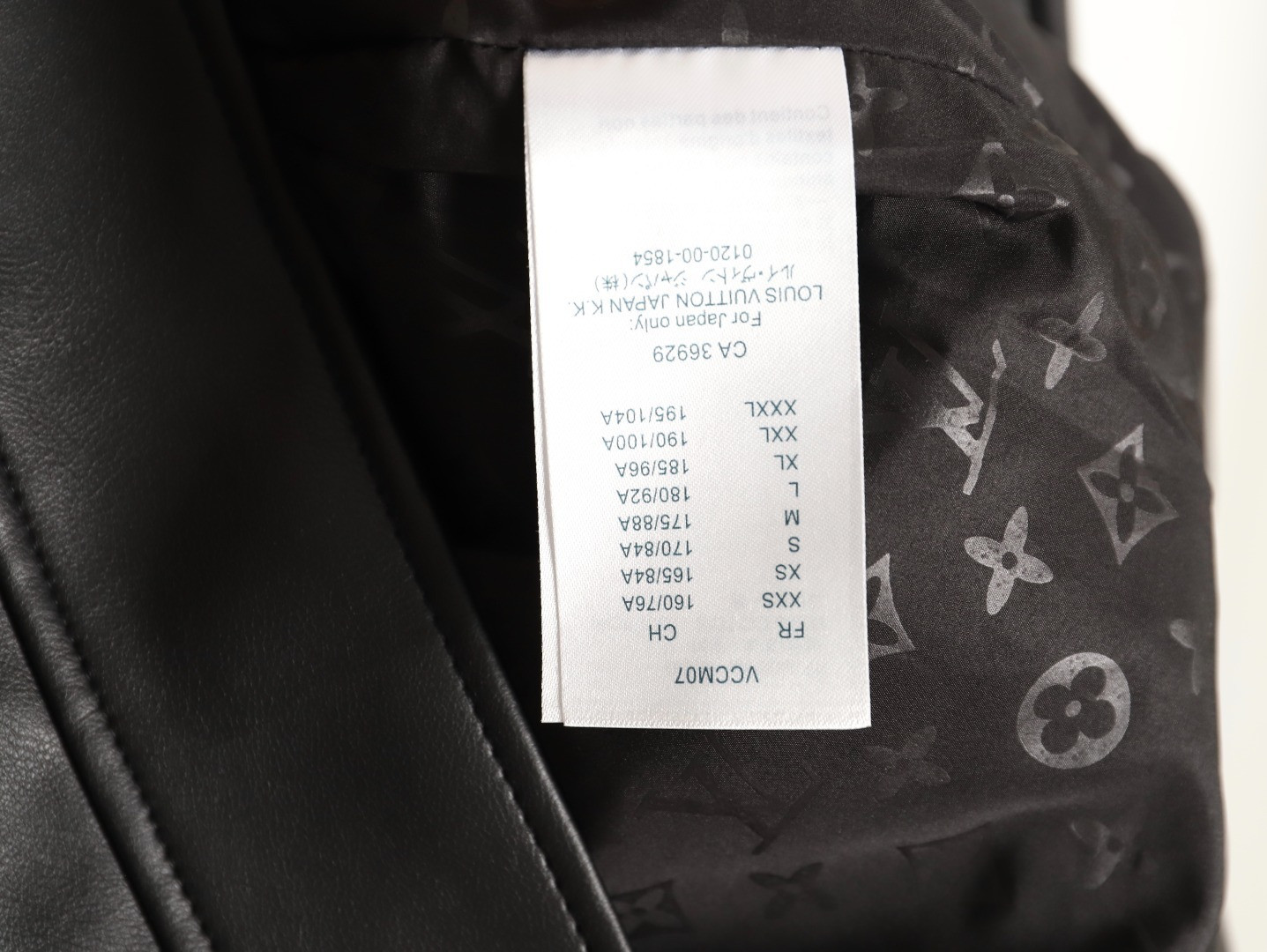 l0*is V*t0n lv 25ss leather jacket