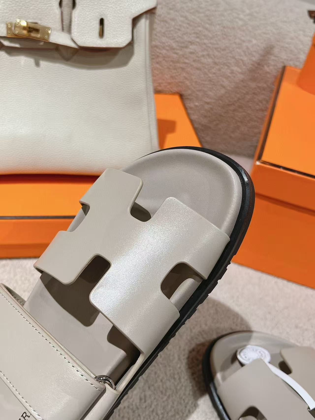 UA Hermès Chypre Sandal