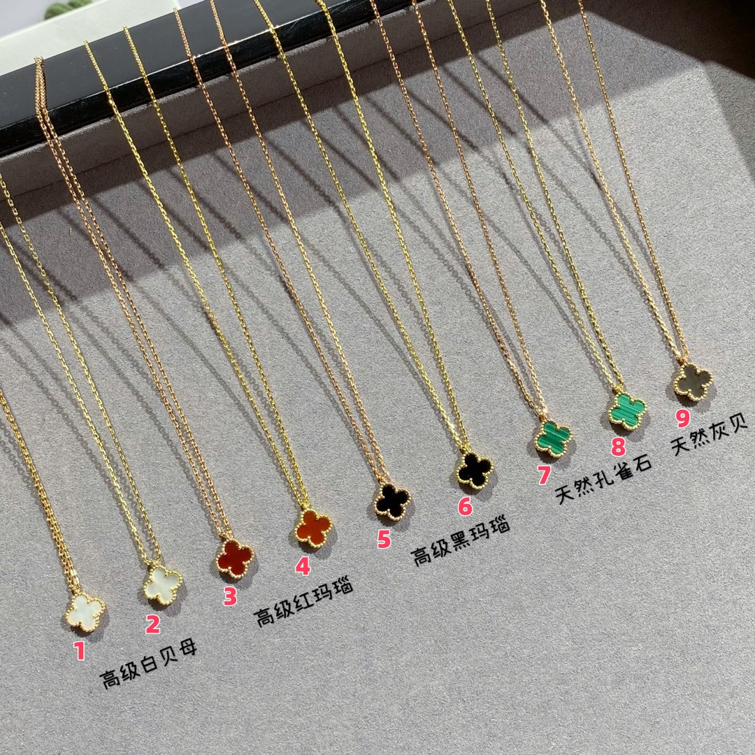 V*N CL*F & arpels mini four-leaf clover necklace diameter approx 1.0cm, chain length approx 40+5cm