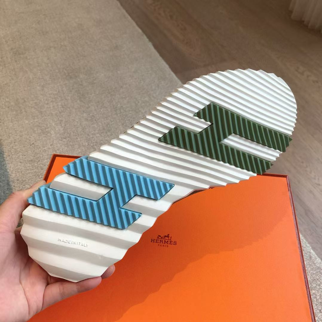 UA Hermès Bouncing Sneaker