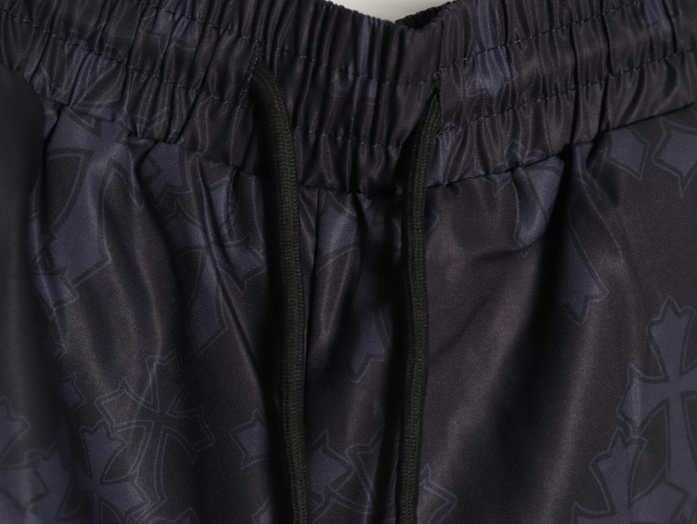 Ch**me He**ts shorts