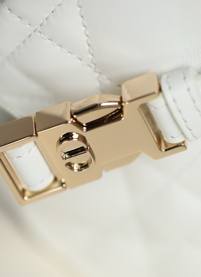 lambskin cannage small D*or vibe hobo bag white