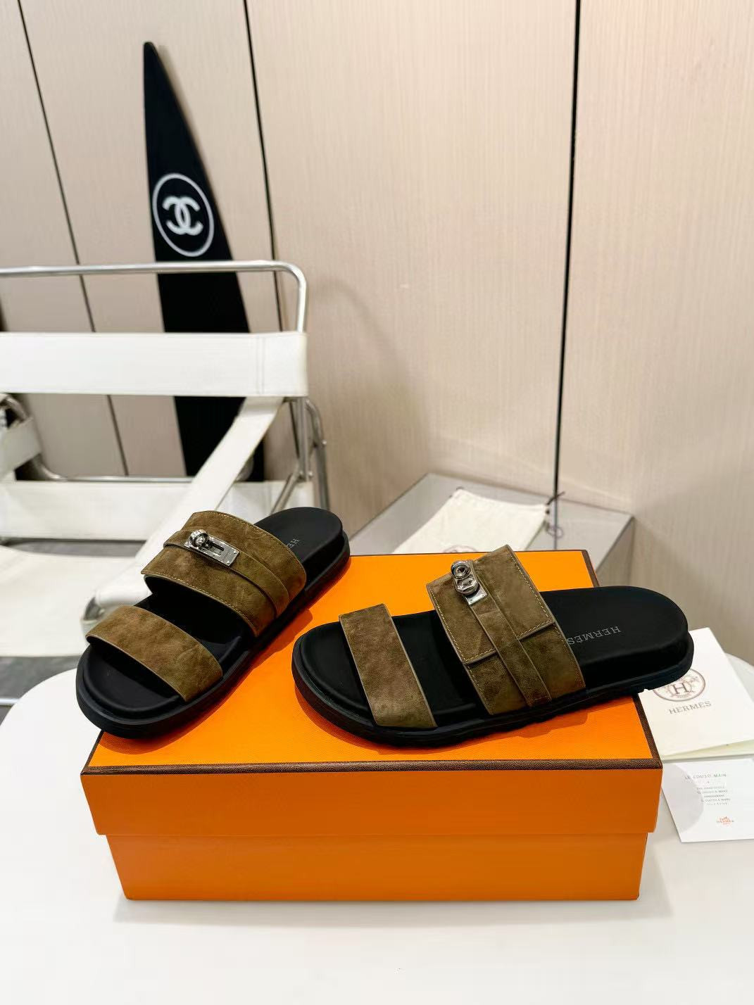 UA Hermès Jackson sandal