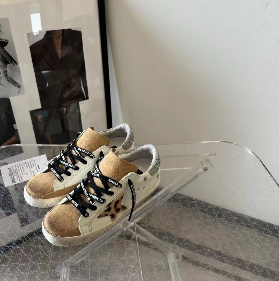 ua golden Go*e S*per-star sneaker