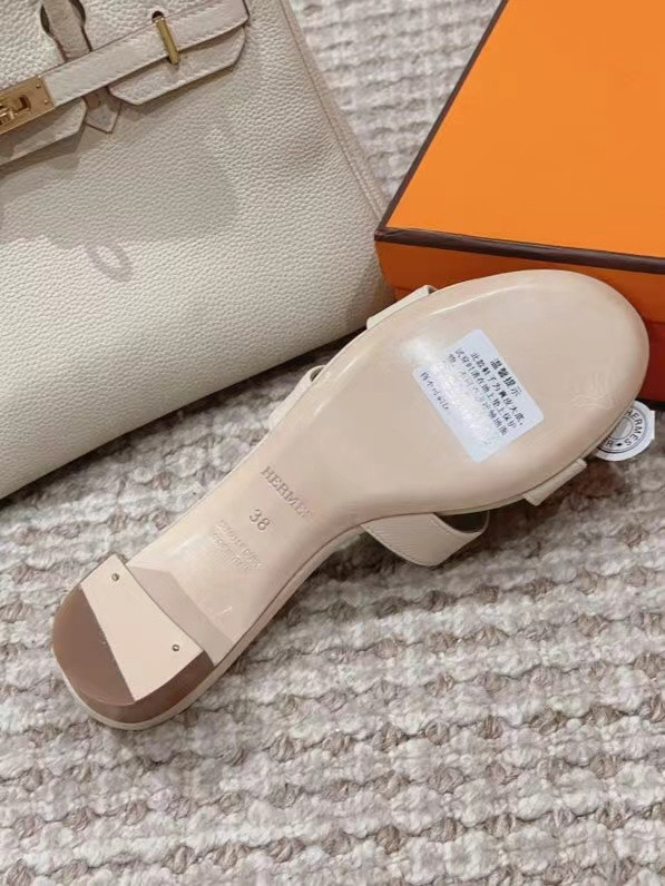 UA Hermès Oasis sandal