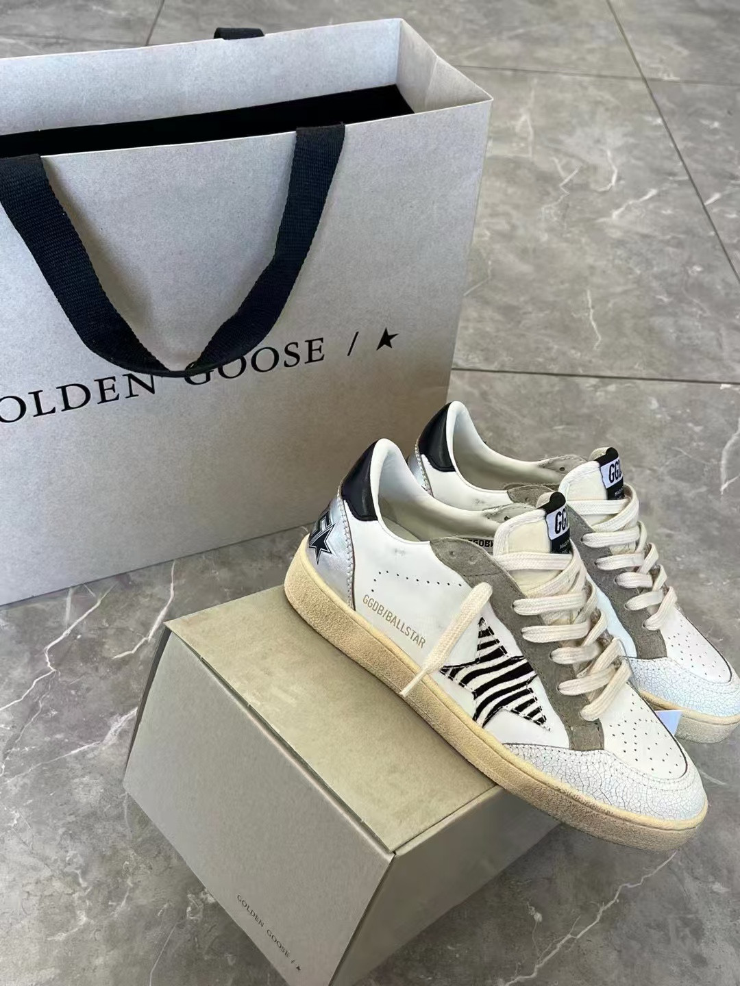 ua golden Go*e S*per-star sneaker