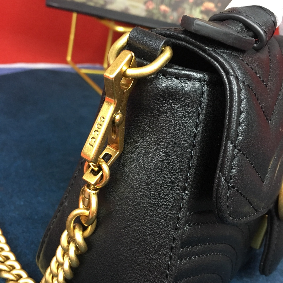 G*u*i gg marmont matelassÉ mini bag black 21.6 x12.7 x 6.4cm