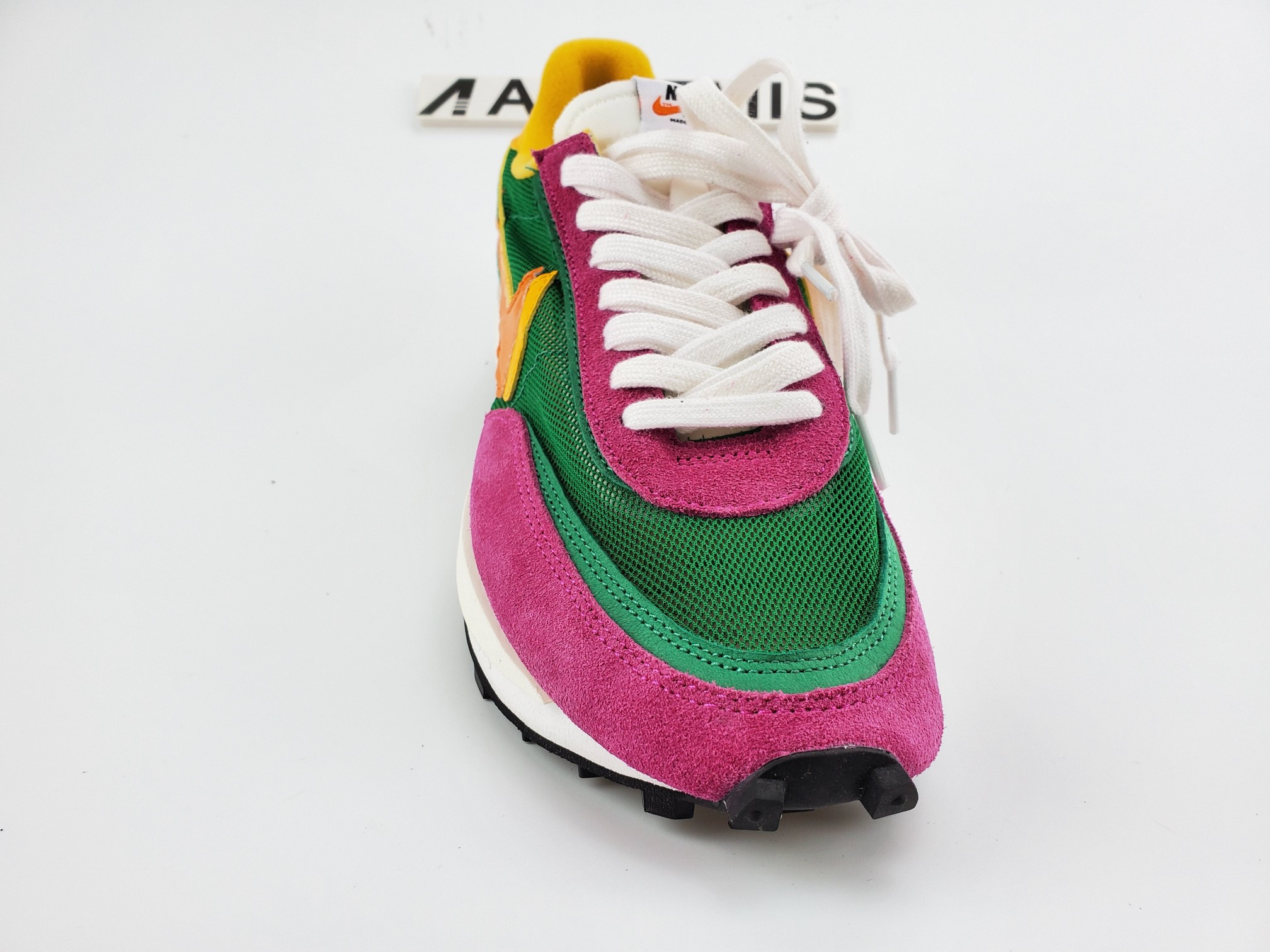 SACAI X NIKE LDWAFFLE “PINK GREEN”