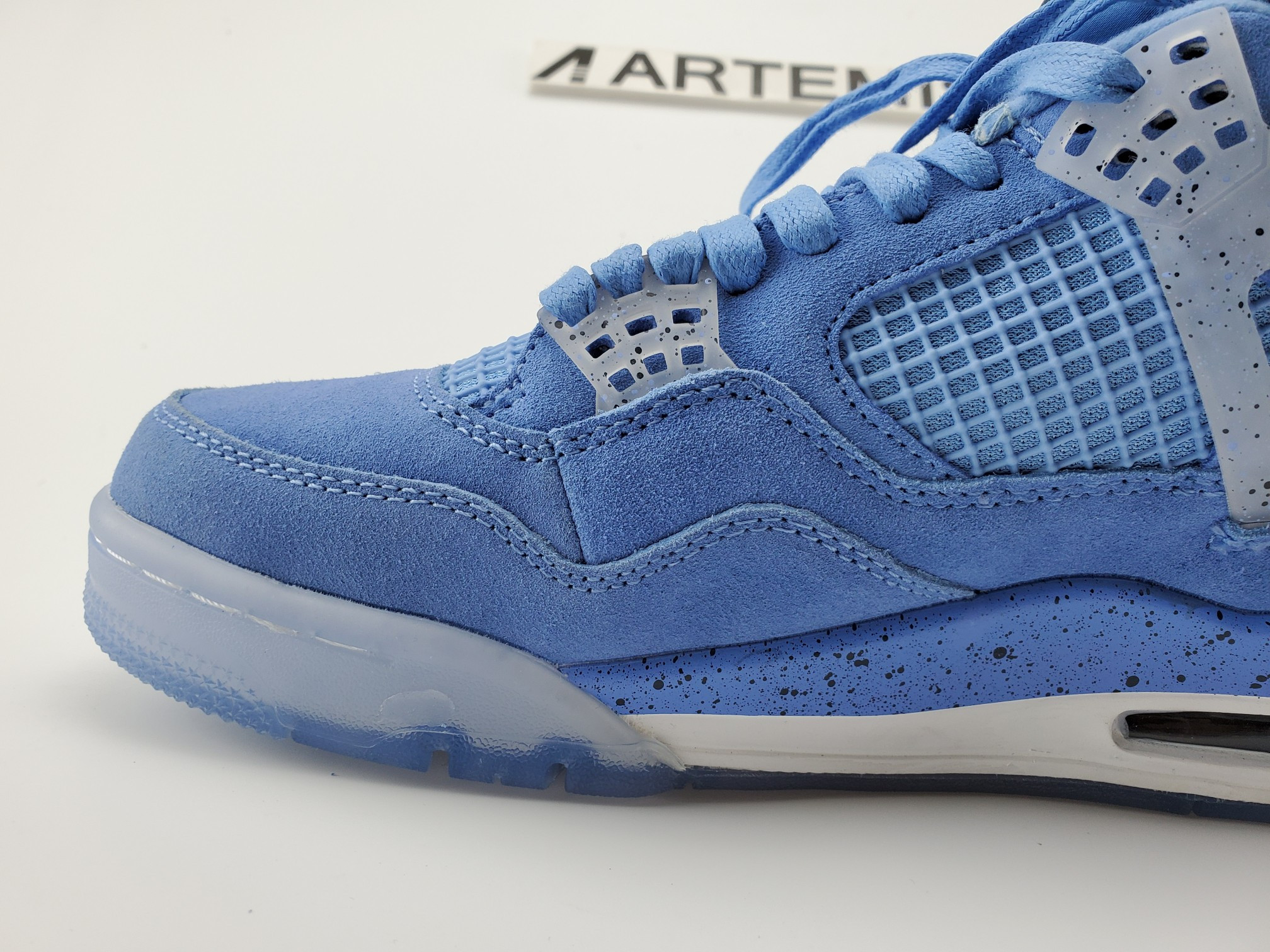 Air Jordan 4 Retro UNC 2019 PE Sky Blue