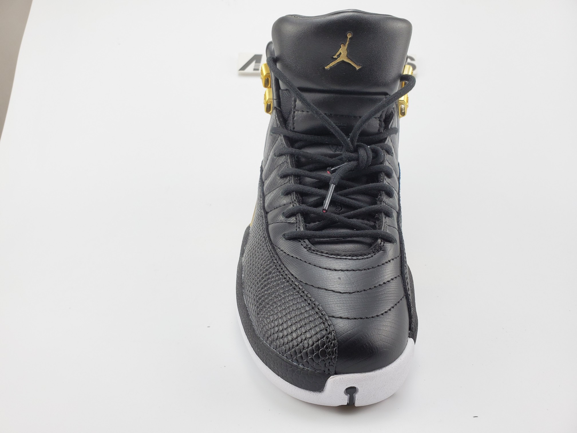 Air Jordan 12 Retro Black Metallic Gold White