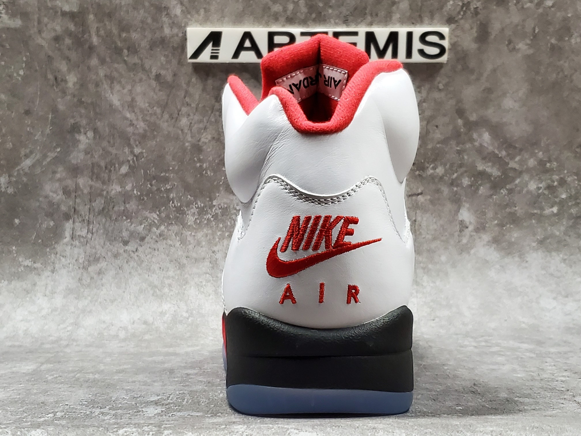 Air Jordan 5 Retro Fire Red Silver Tongue
