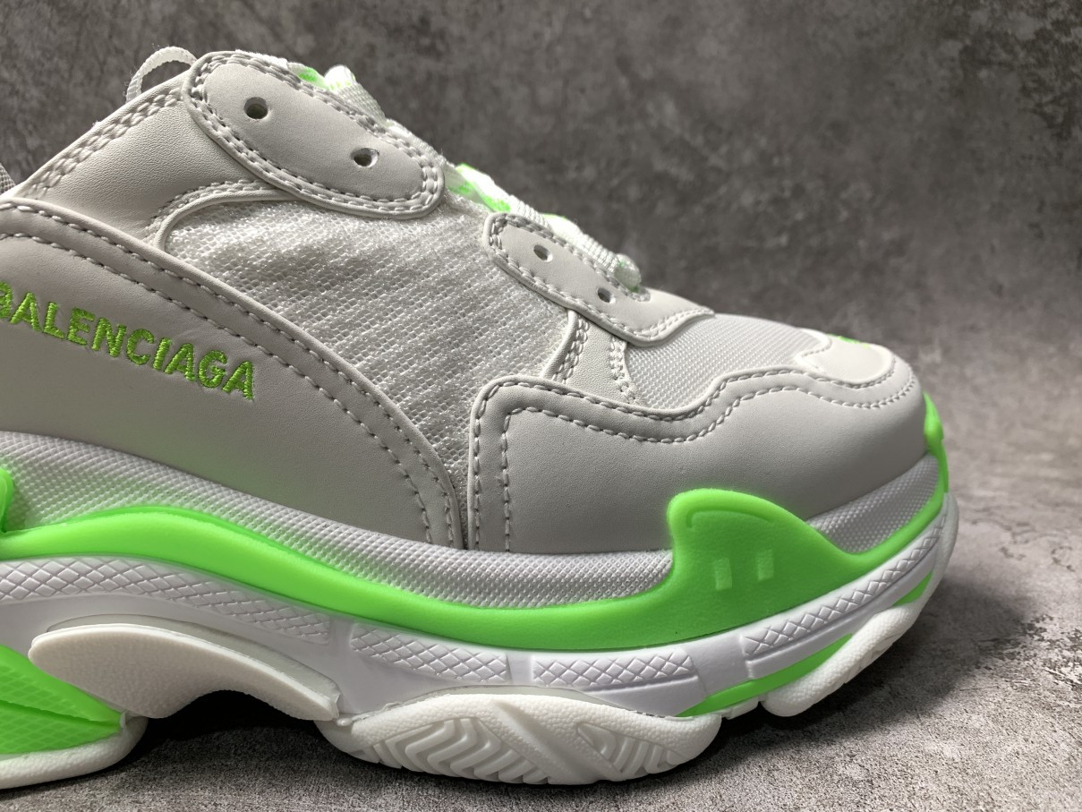 Balenciga Wmns Triple S Sneaker Fluo Green