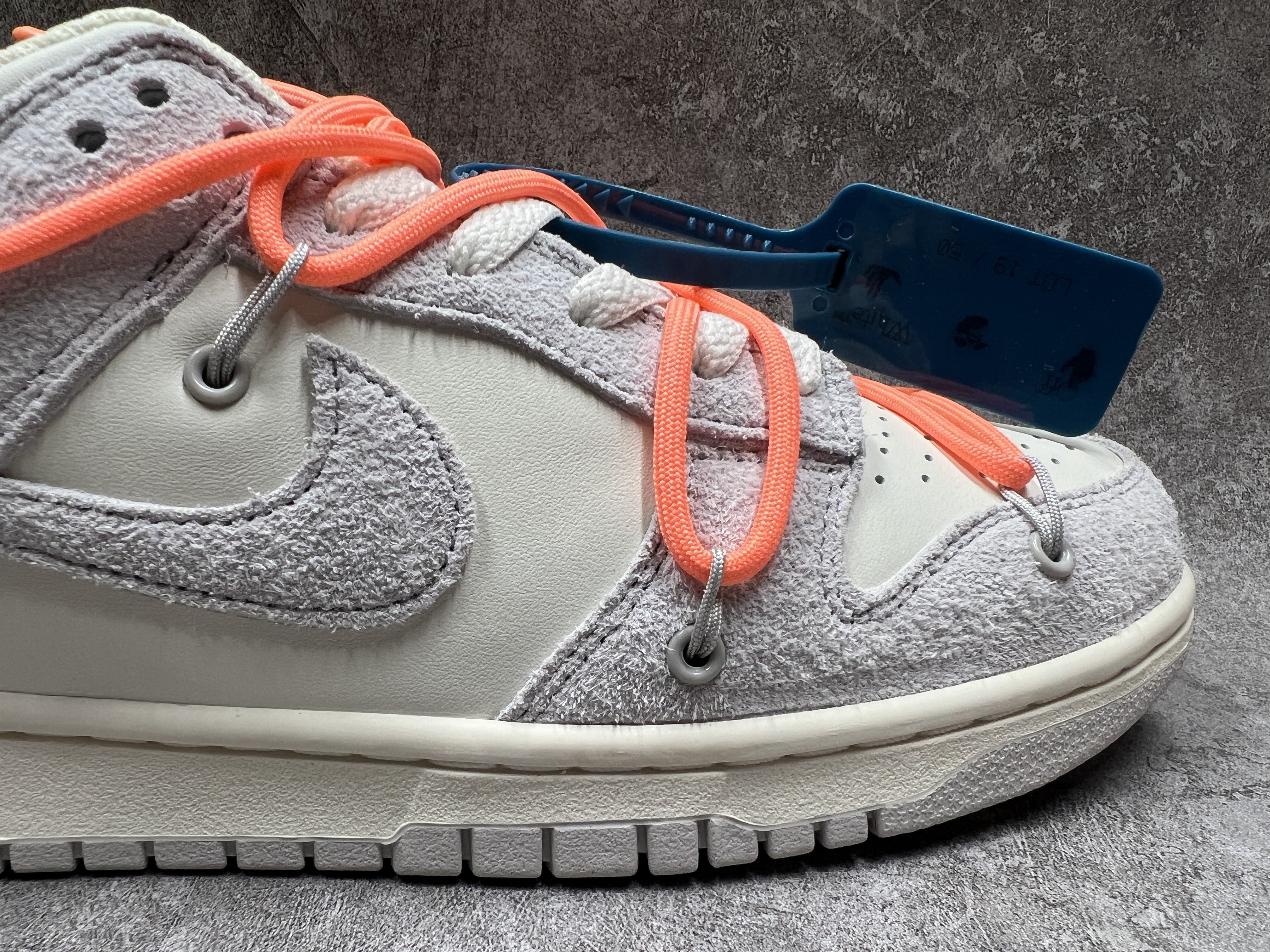 Nike Dunk Low Off-White Lot 19