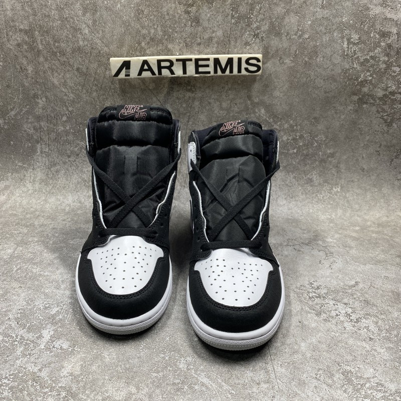Air Jordan 1 Retro High OG Stage Haze