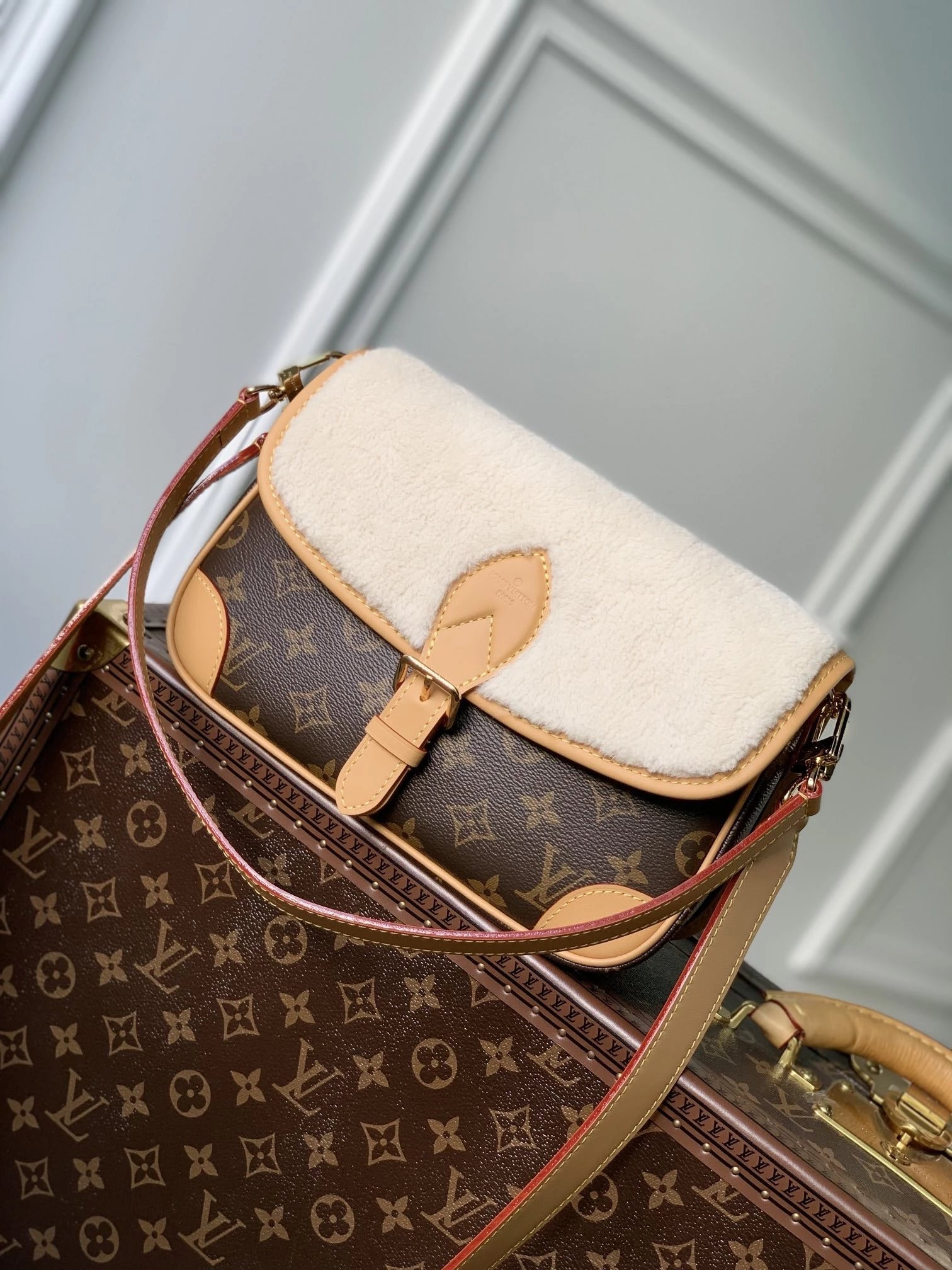 LV DIANE M46317