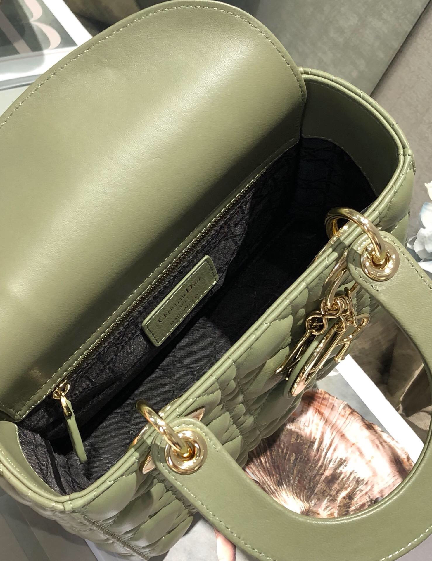 small lady D*or my abcD*or bag 8 x 6.5 x 3 inches