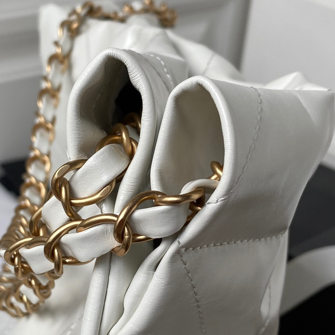 Ch*el 22 handbag shiny calfskin white 30×45×8cm