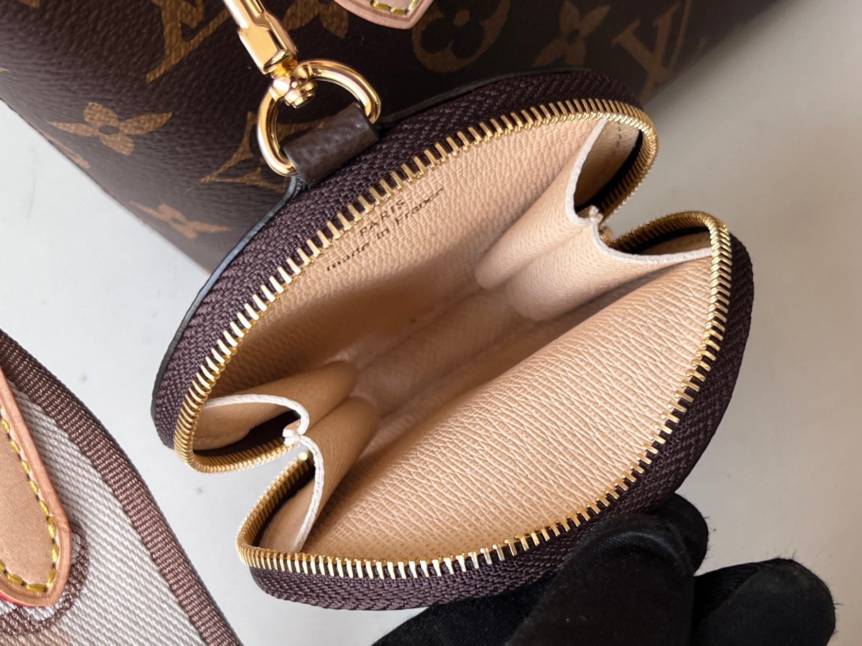 LV Neverfull BB M46705