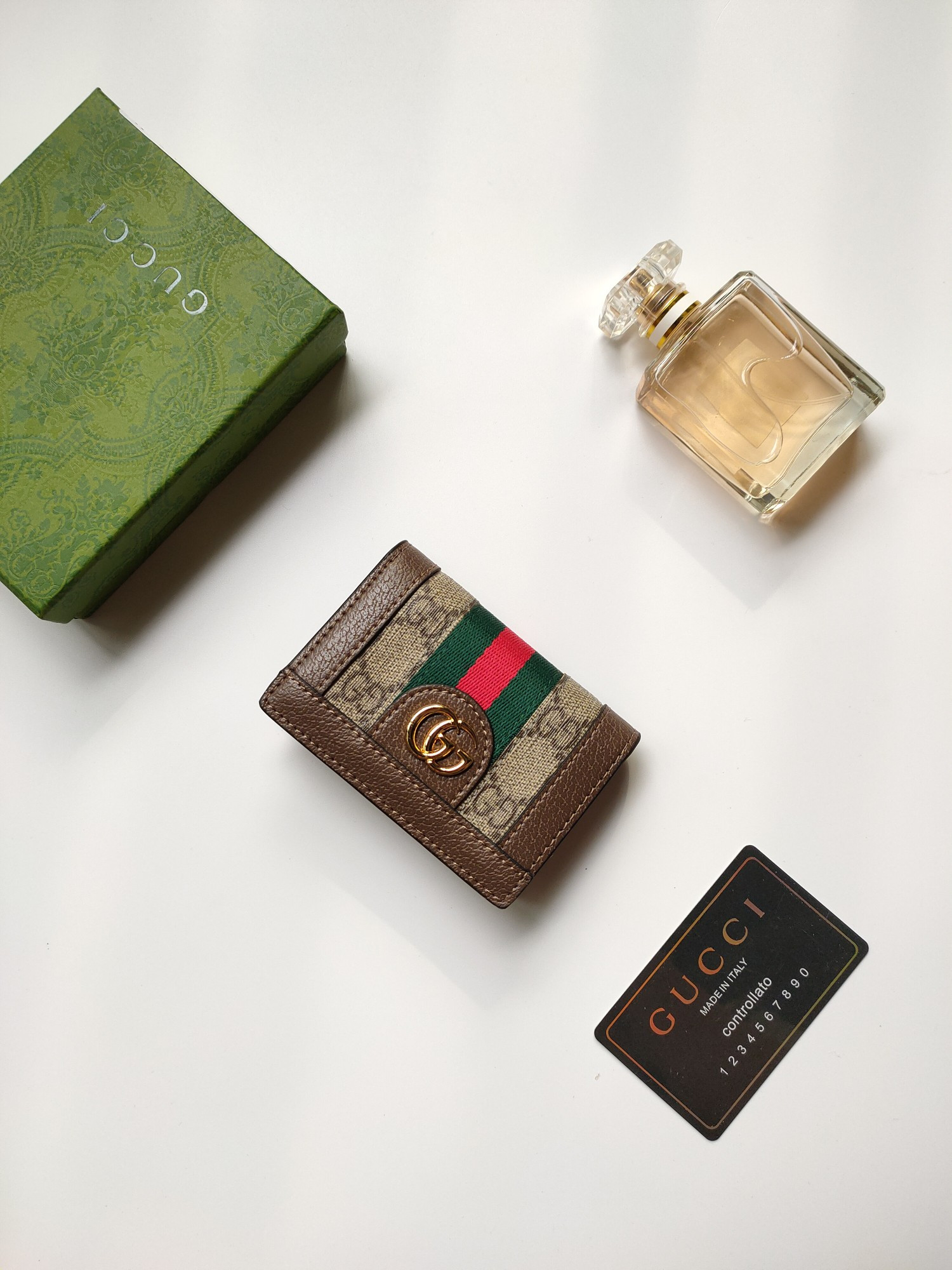 G*u*i gg card case wallet