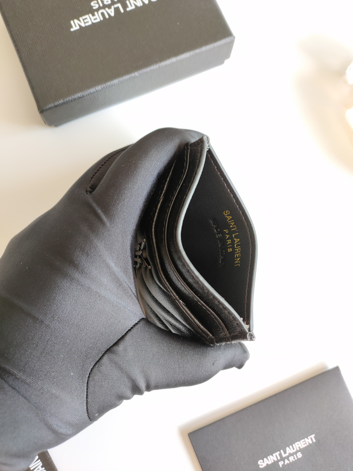 Y*L card holder 10.5×7.5×0.5cm