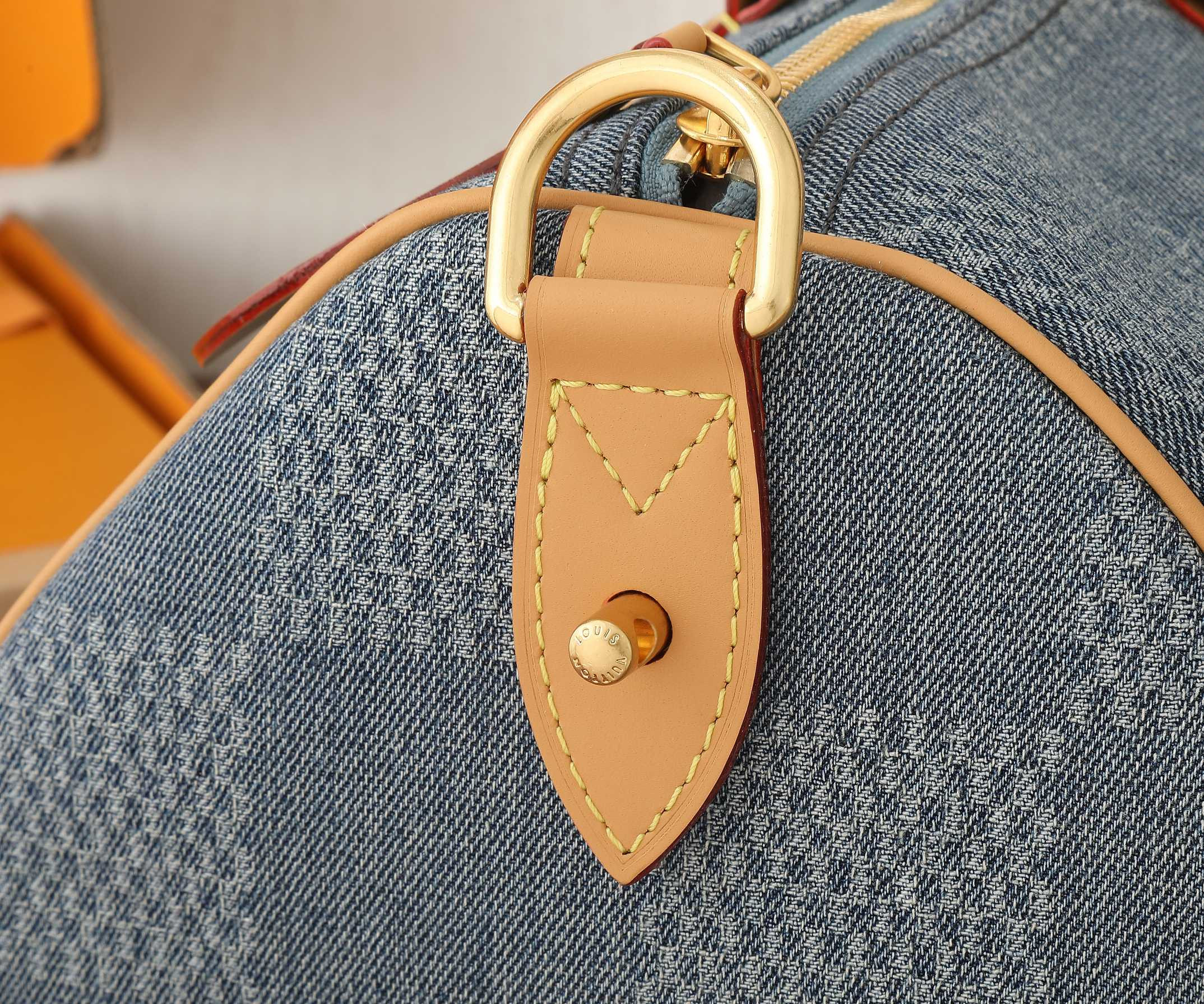 LV Speedy 40 Bandoulière N40701 15.7 x 10.2 x 9.1 inches