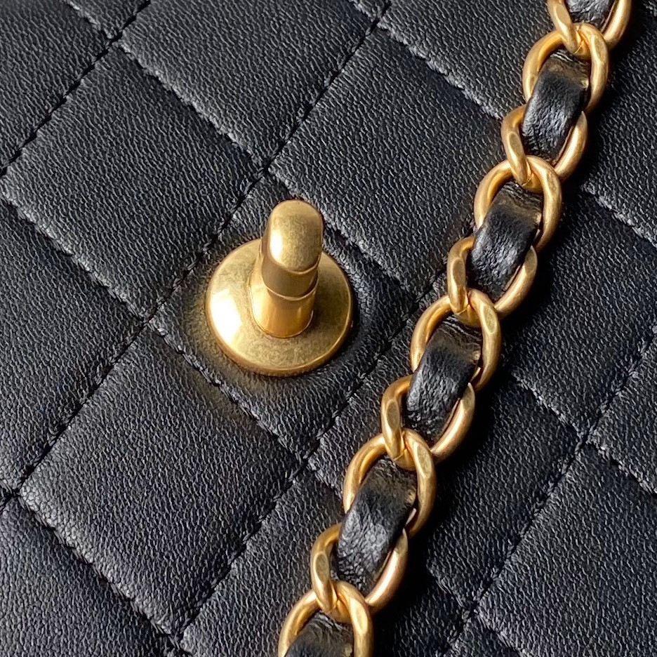 Ch*el vintage style 23×16cm