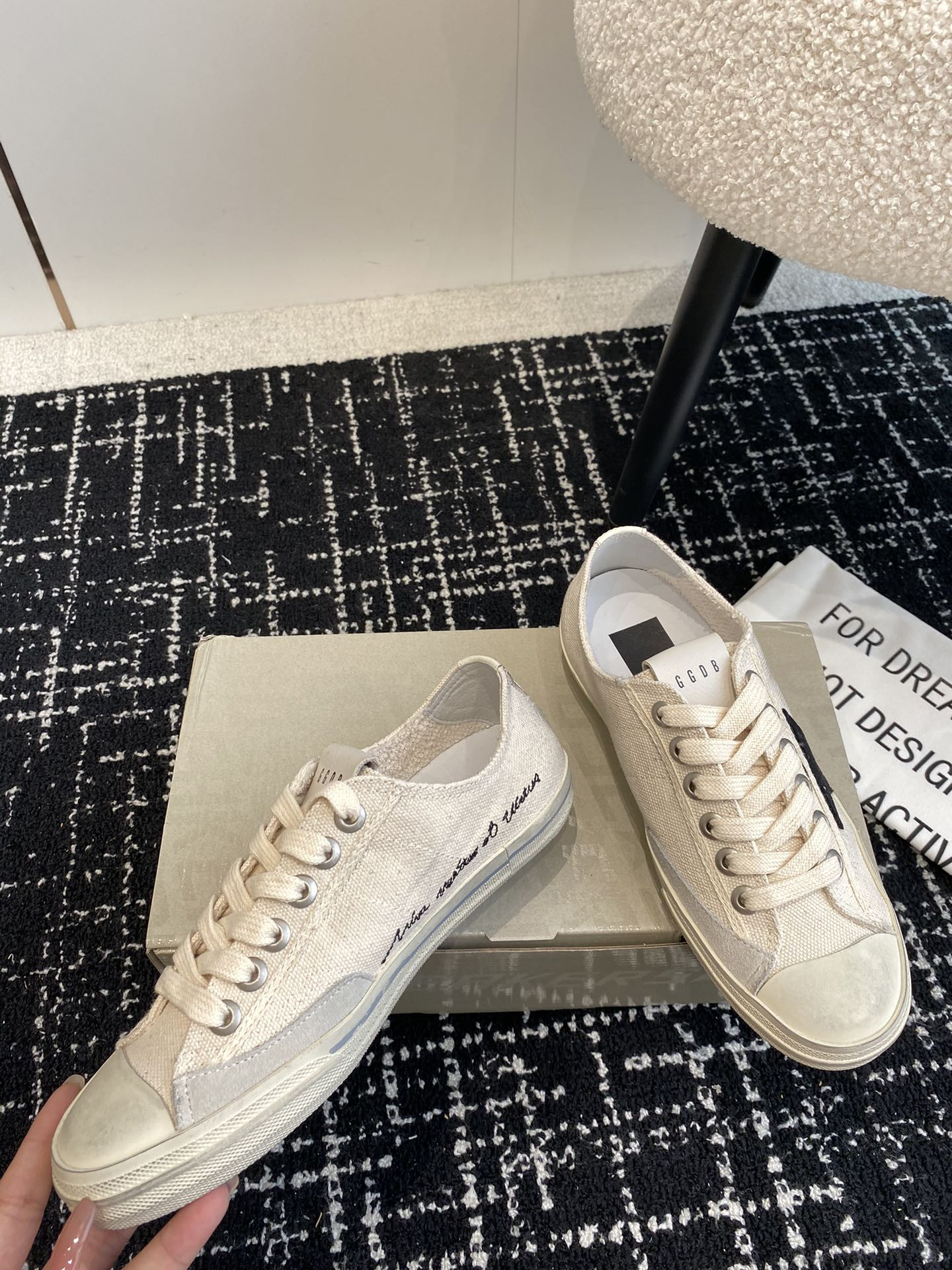 UA Golden Go*e V-STAR Sneaker