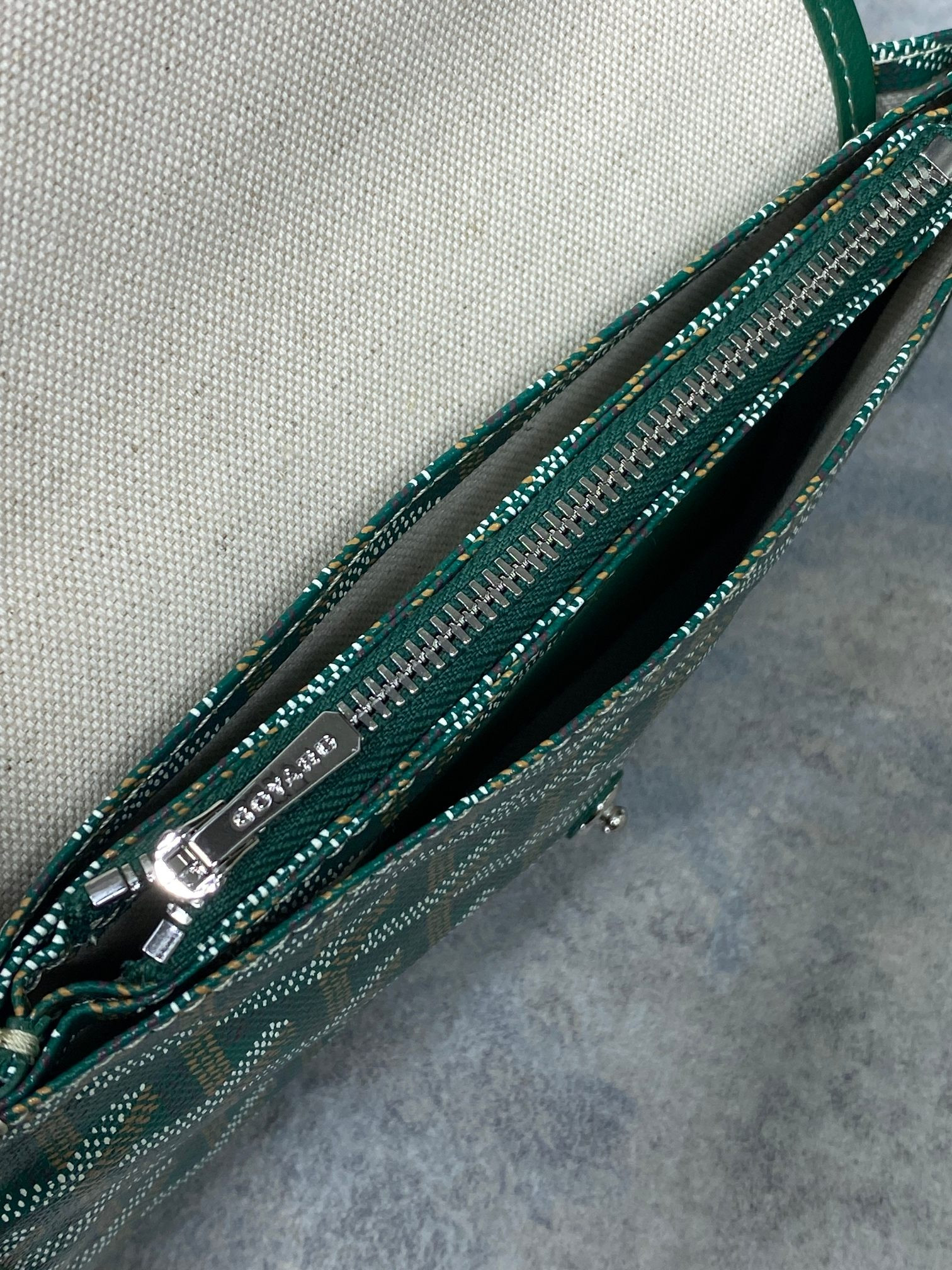 Go*ard plumet pocket wallet 21x14x2.5cm