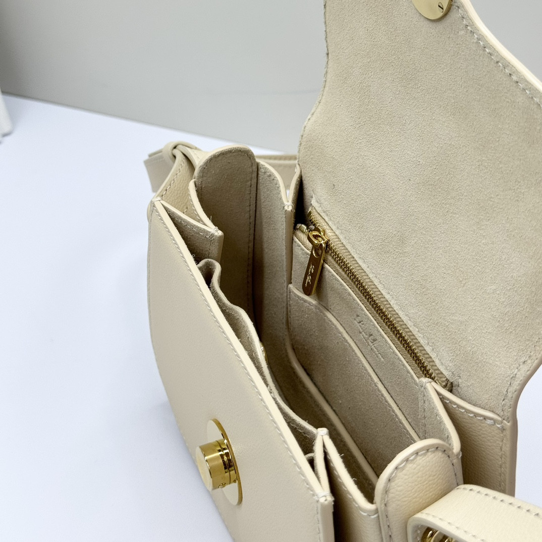 L**o p*ana mini ghiera bag 18x13x7 cm