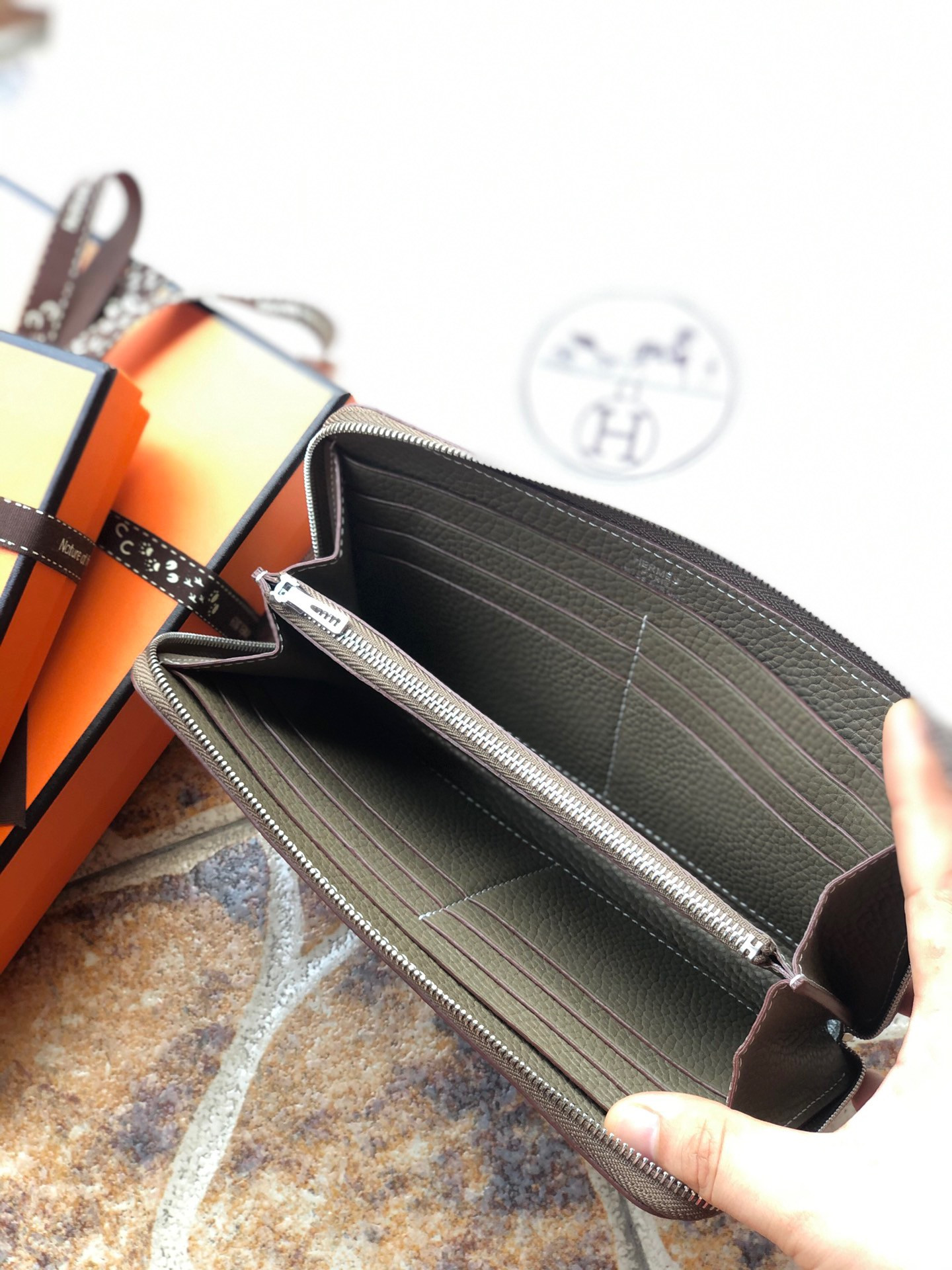 Hermès Long Wallet 20x11cm