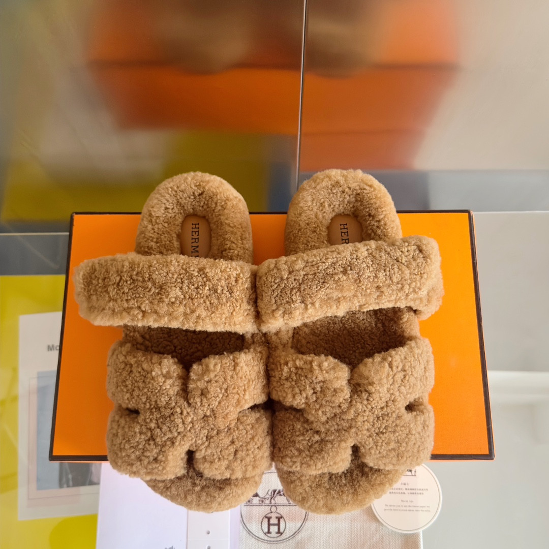 UA Hermès Chypre sandal