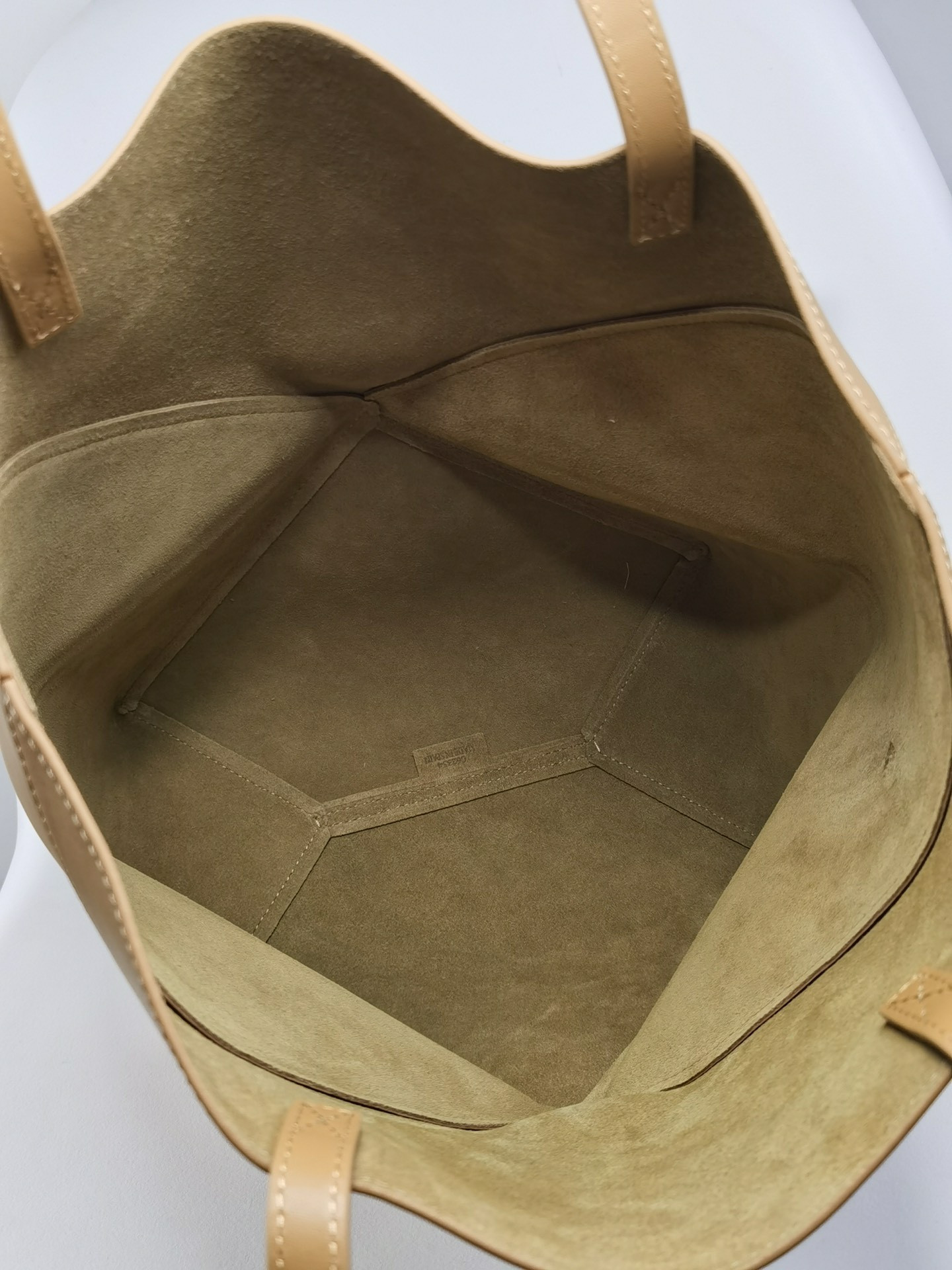 L0ew* medium puzzle fold tote in shiny calfskin 25.5x14.5x31.5cm