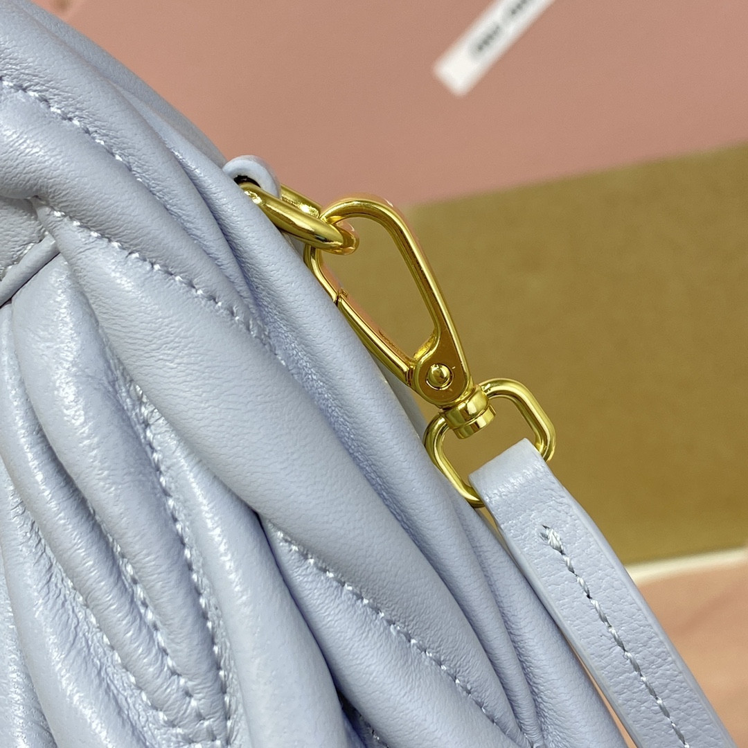 Miu Miu Wander matelassé nappa leather hobo bag 17x20x6cm