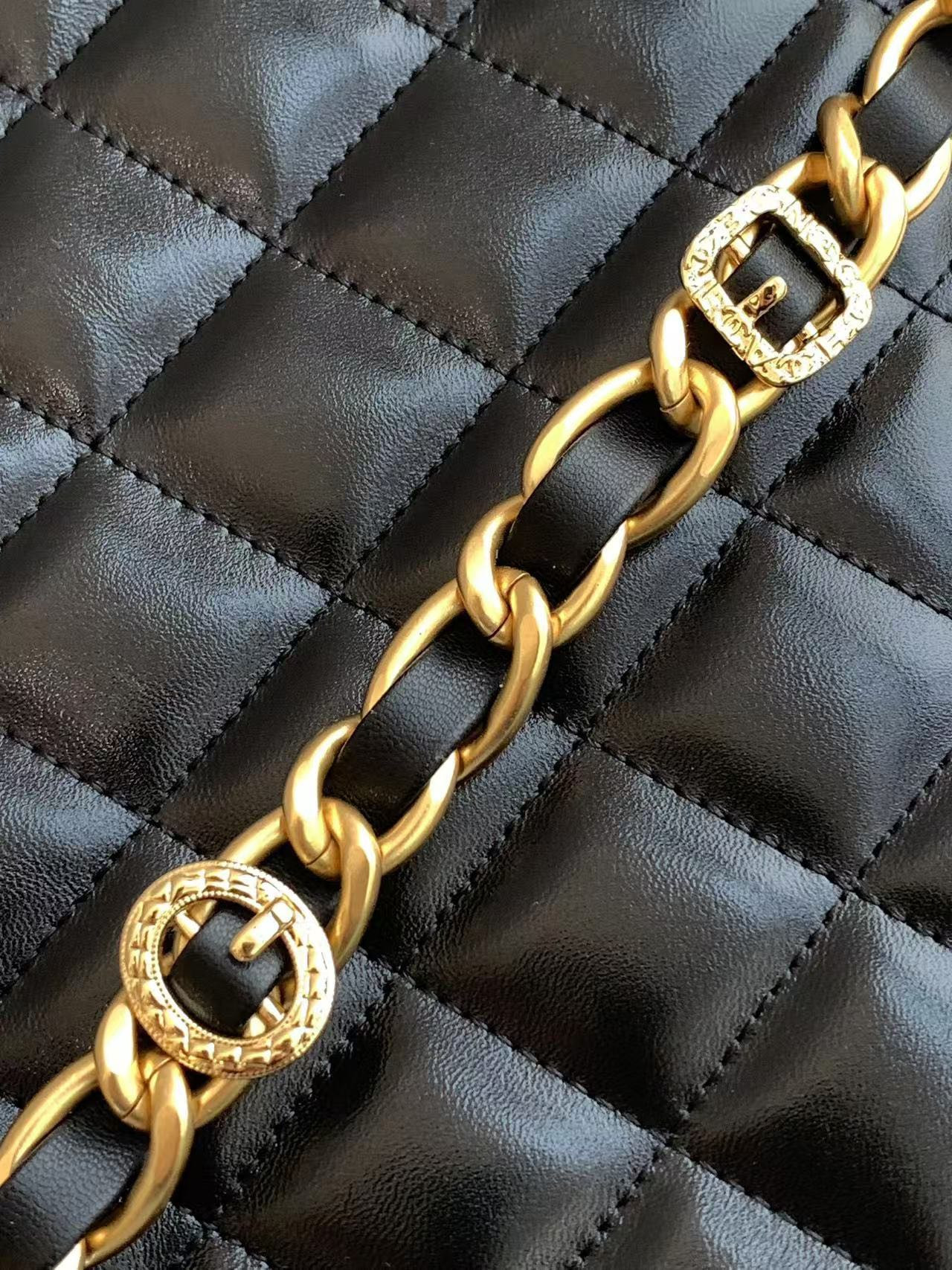 Ch*el baguette clutch 38x18x4cm