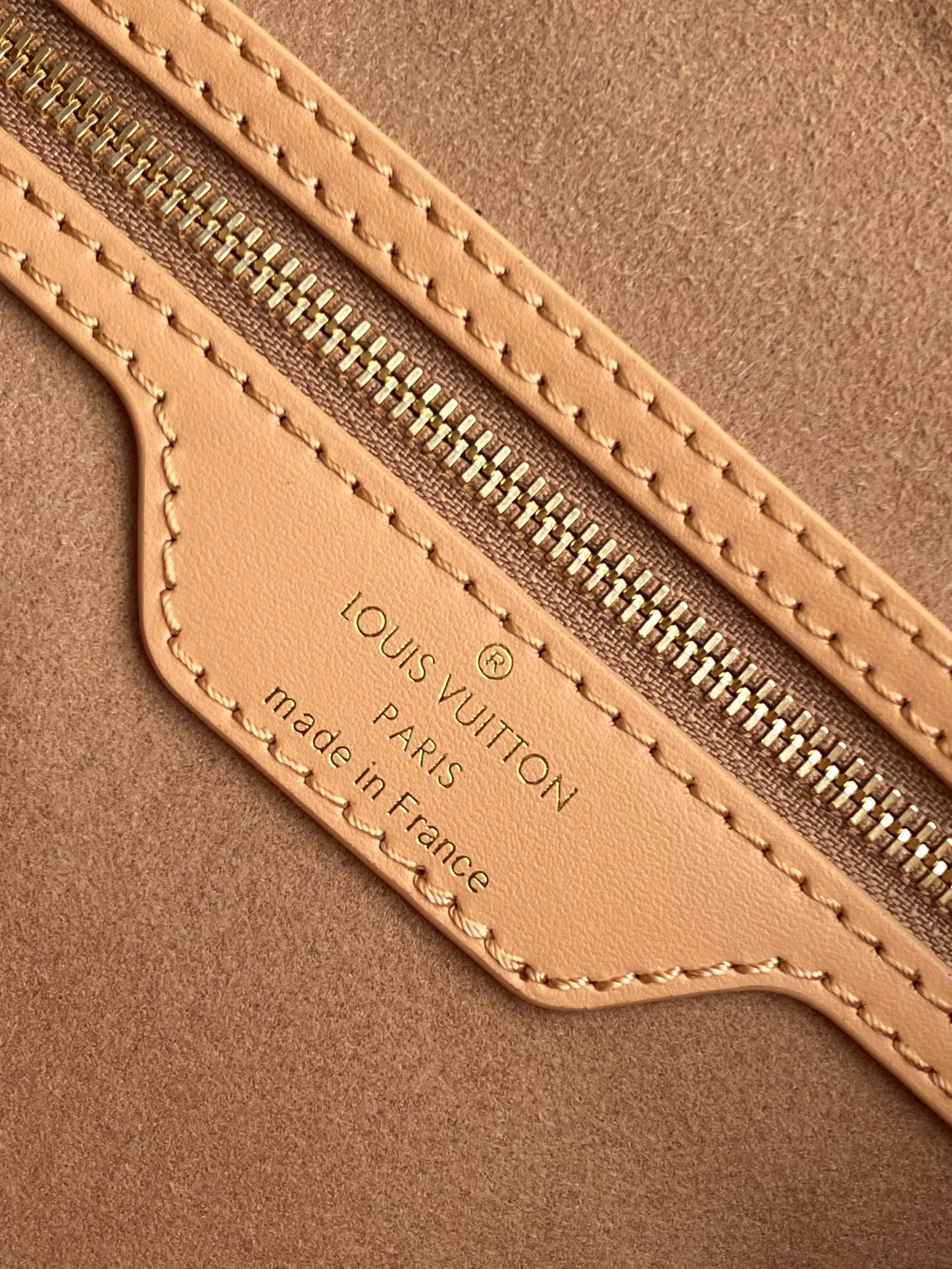 LV SPEEDY SOFT 30 M11323 21 x 17 x 30CM