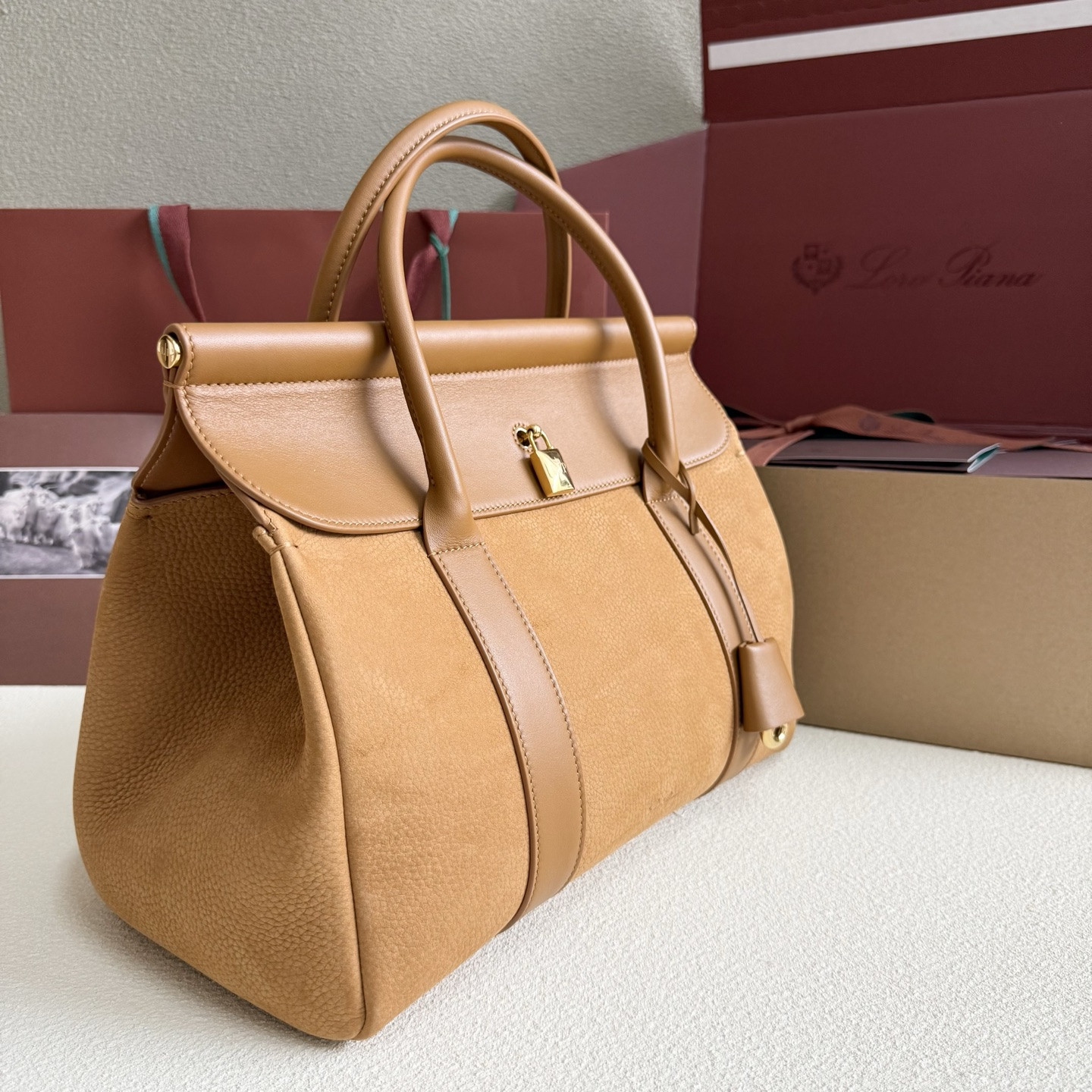 L**o p*ana loom l32 calfskin 33x23x18cm