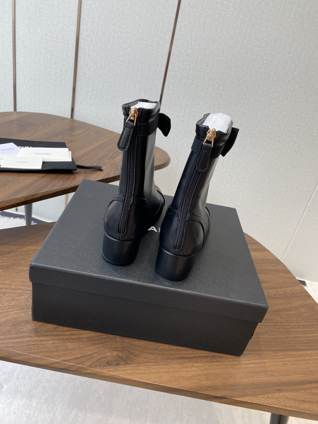 ua Ch*el short boots 5cm heel