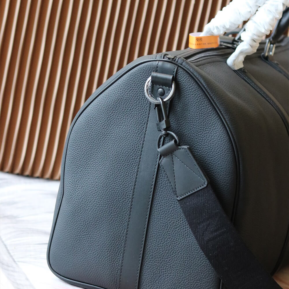 LV Keepall Bandoulière 50