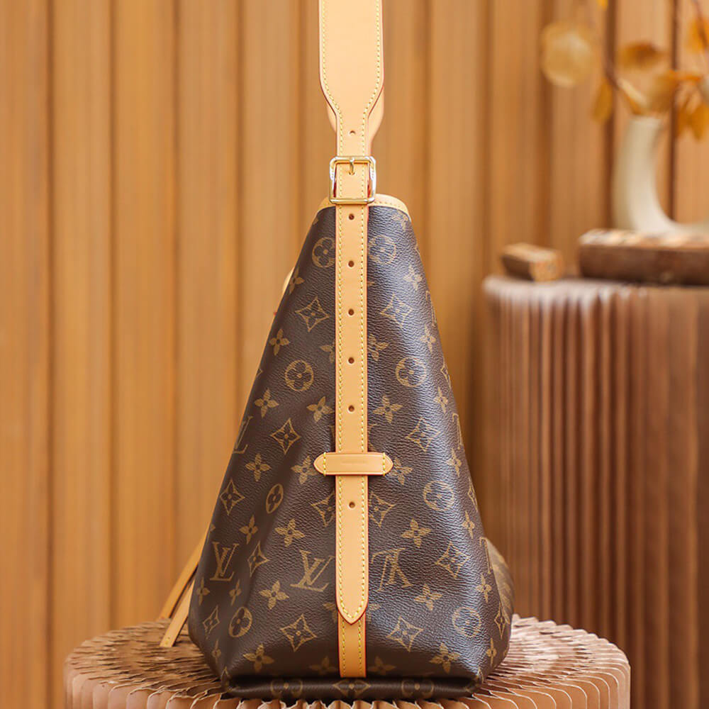 LV  CarryAll MM