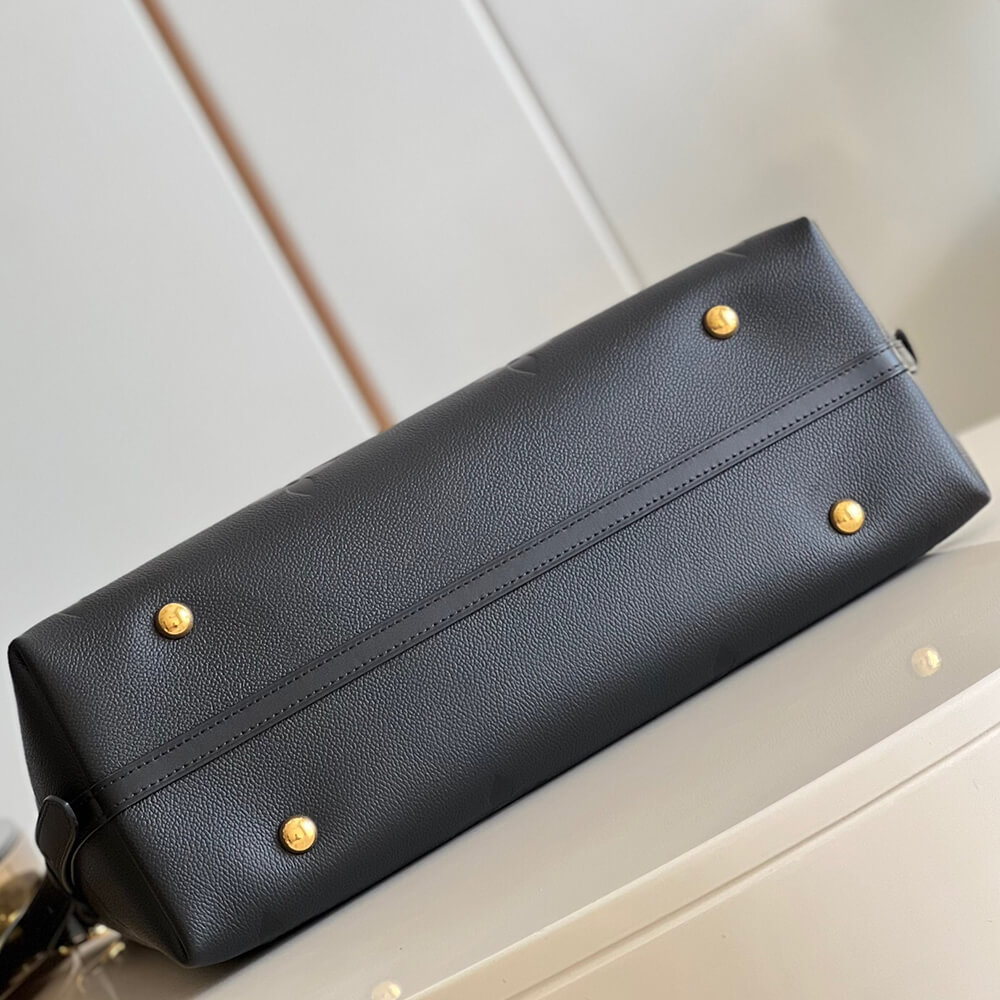 LV  CarryAll MM