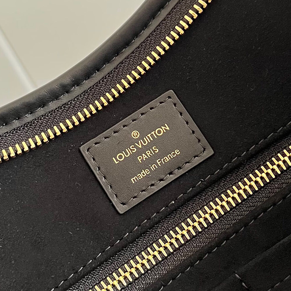 LV  CarryAll MM
