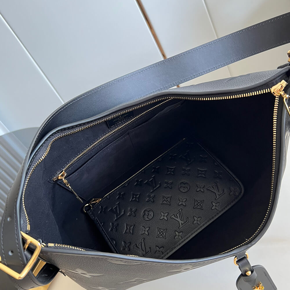 LV  CarryAll MM