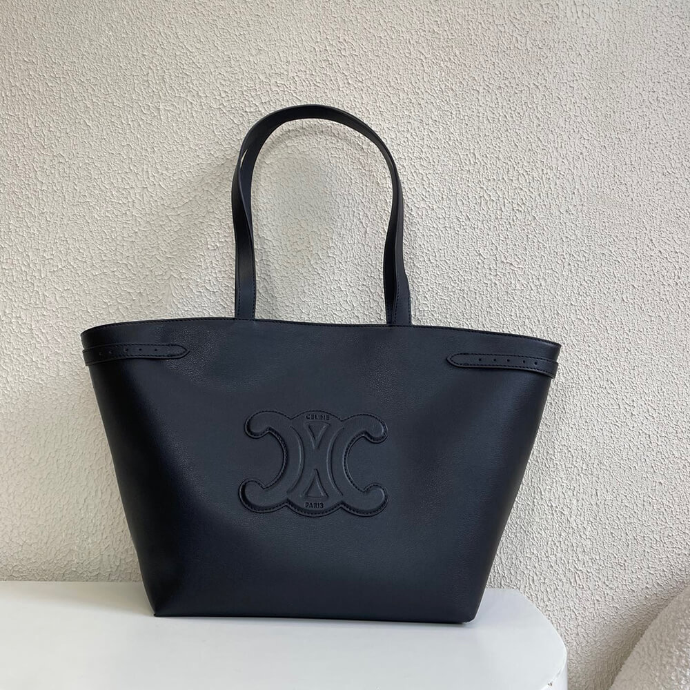 Ce**e medium cabas anais cuir triomphe in grained calfskin