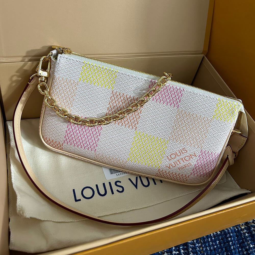 LV Pochette Accessoires